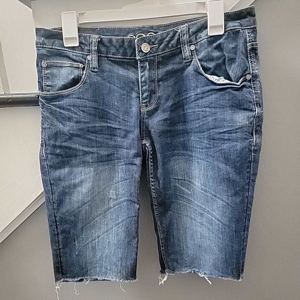 Coogi Embellished Pocket Bermuda Shorts Sz 9/10 Comfort